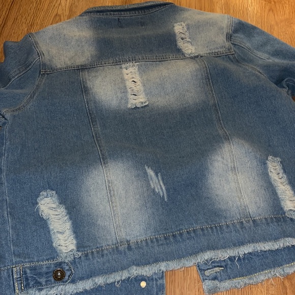 ⭐️🐦🌹💎•💎SAKS FIFTH ~ L.N.V.💎•🌹Tell me more… - Picture 4 of 11